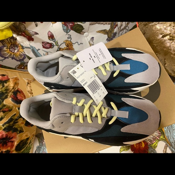 COPY - YEEZY BOOST 700 'WAVE RUNNER' - Picture 5 of 5
